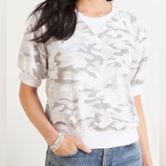 Sundry Camo Puff Raglan Short Sleeve Top - NWOT - Size 3 (L) - Picture 1 of 10